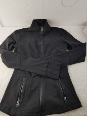 Lululemon Jacket Define Luon Black Sz 4